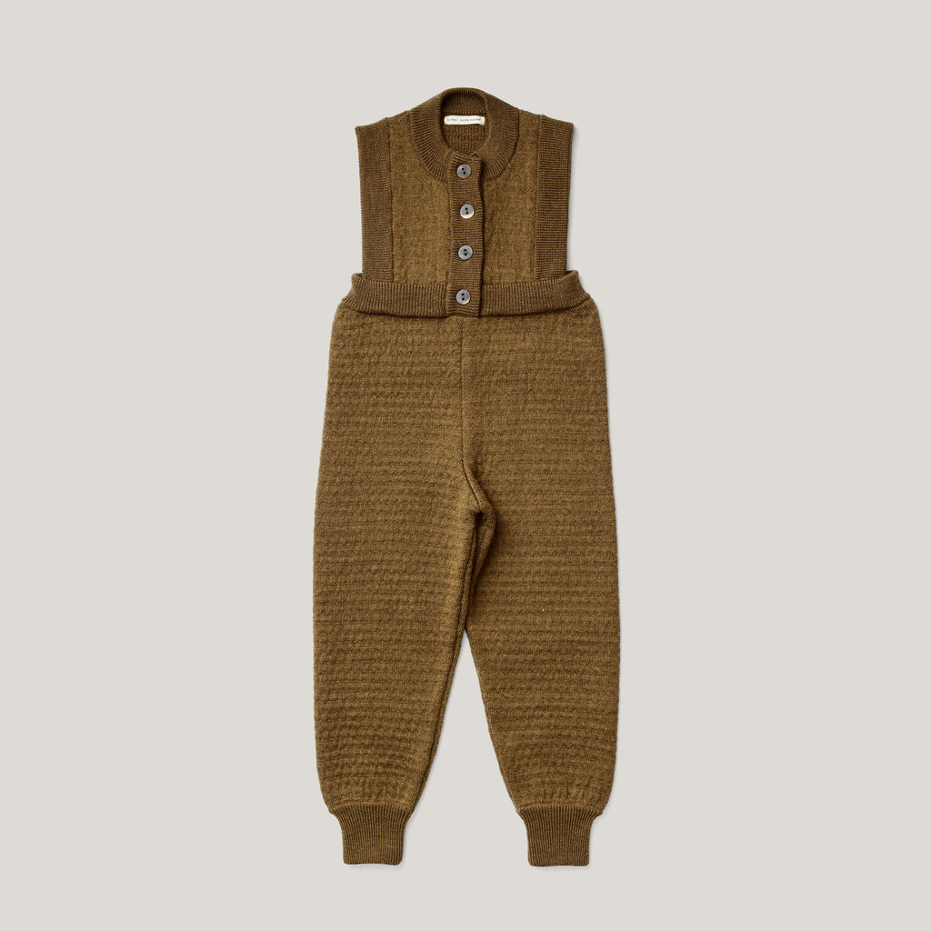 Annie Coverall, Herb