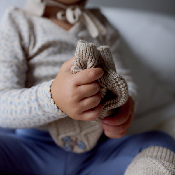Baby Mitten, Linen / Powder
