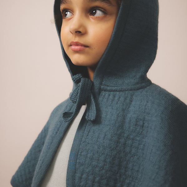 Petal Capelet