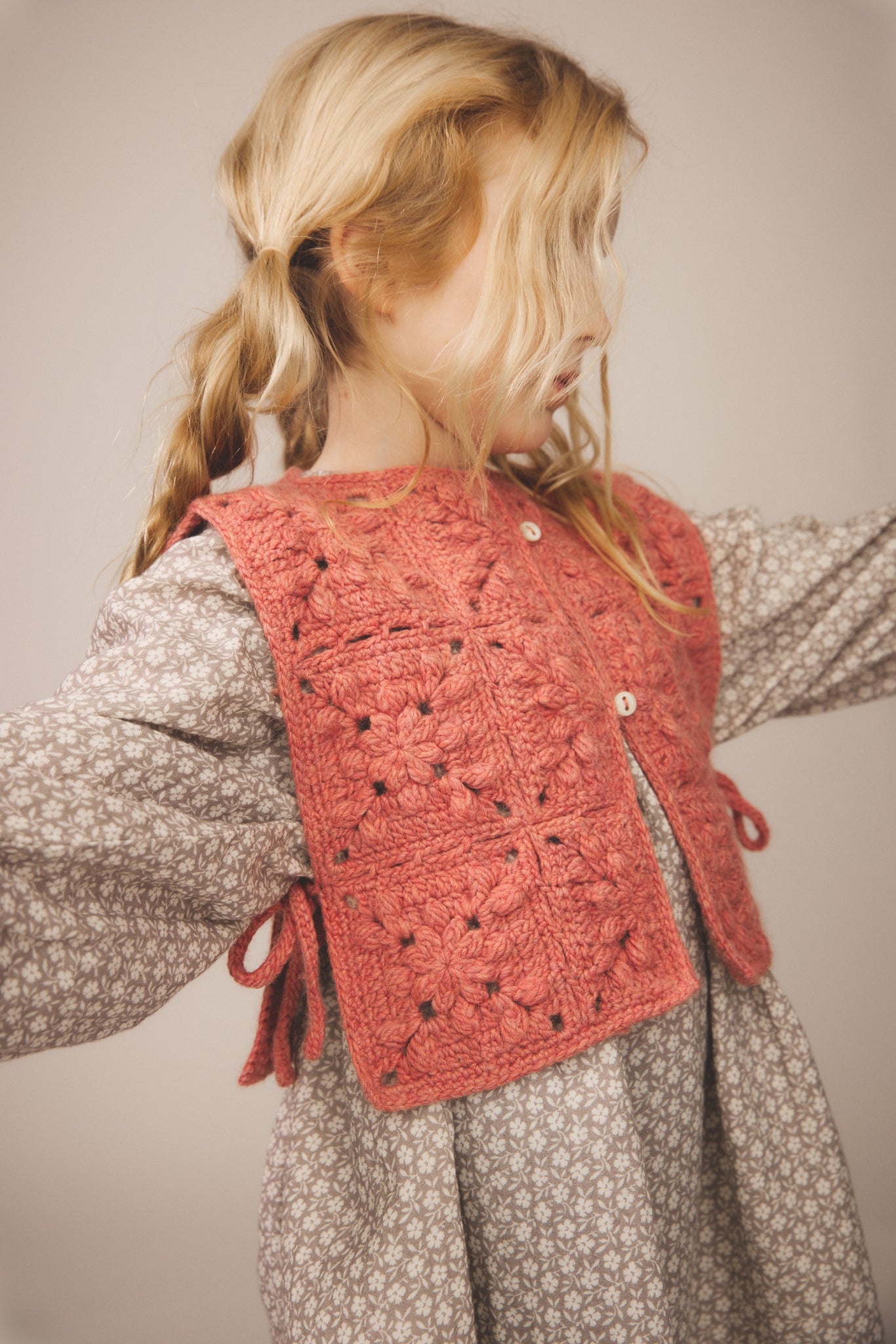 Filigree Print, Rose Smoke
