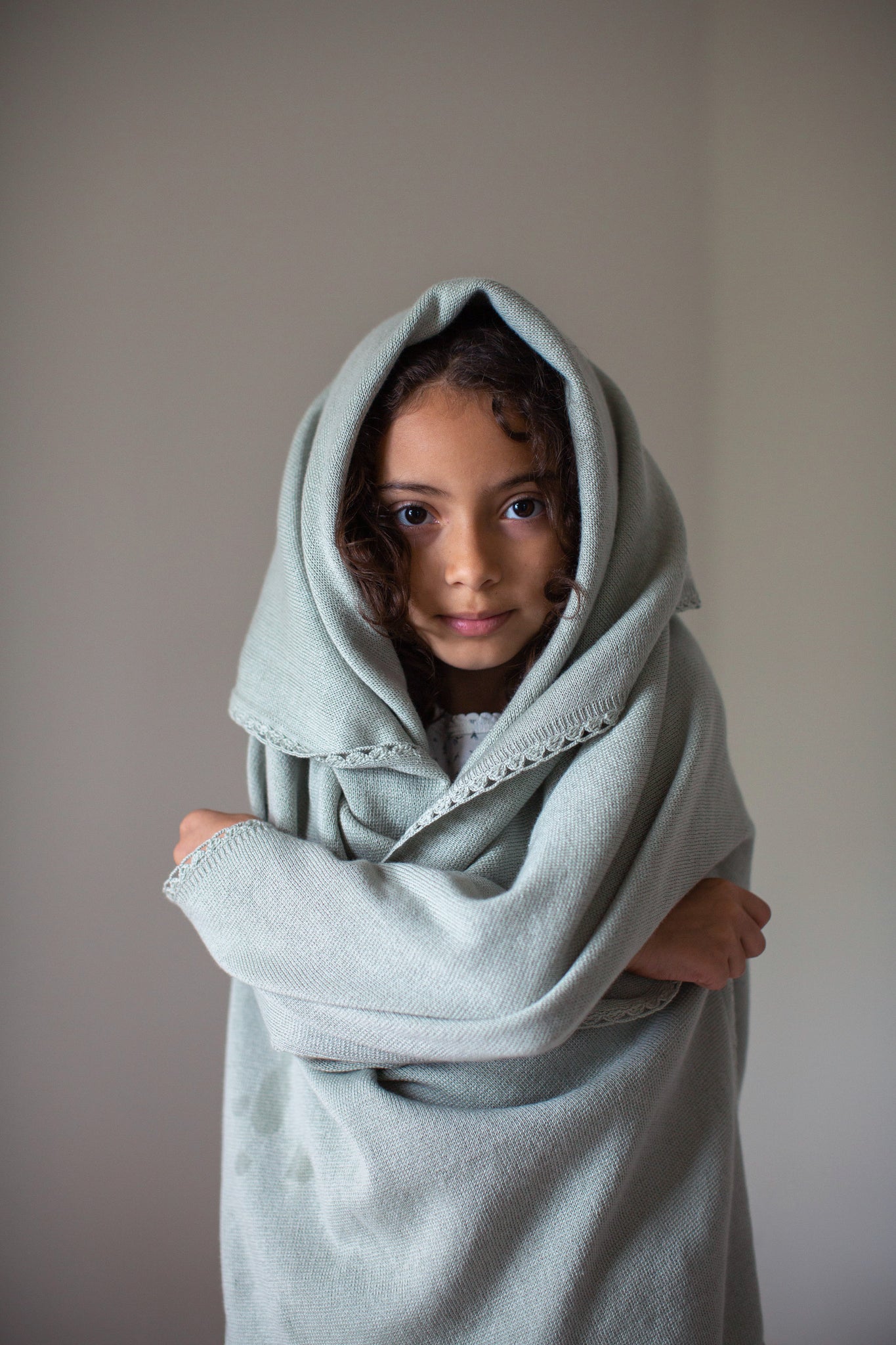 Scallop Trim Blanket, Moonstone