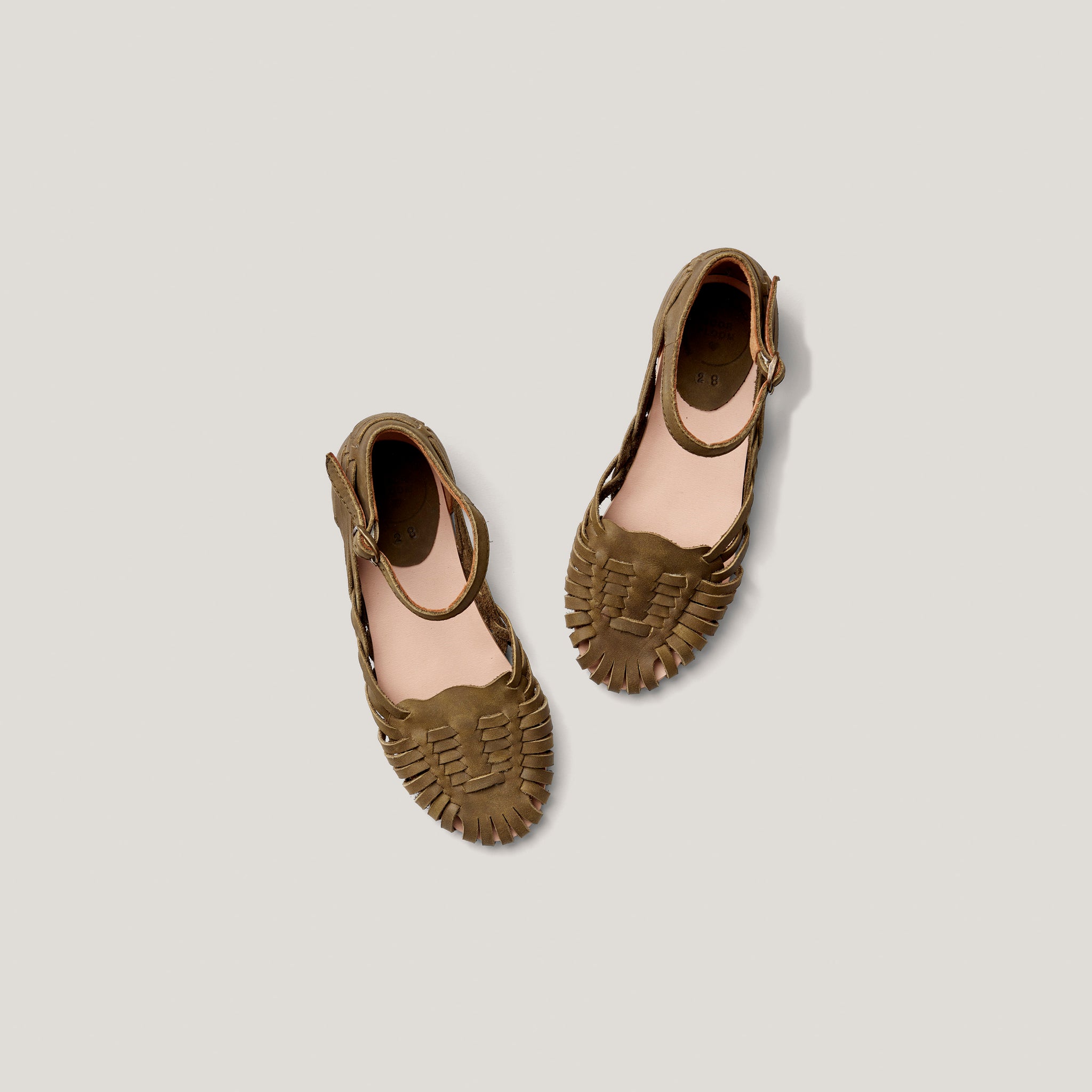 soor ploom Huarache Sandal, Sumac - キッズ靴