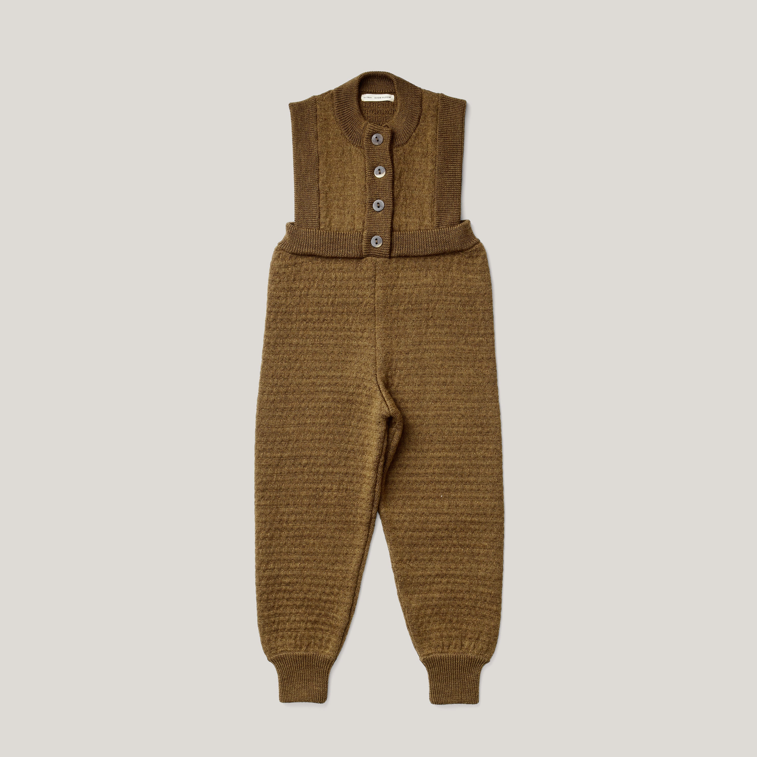 Annie Coverall, Herb – Soor Ploom